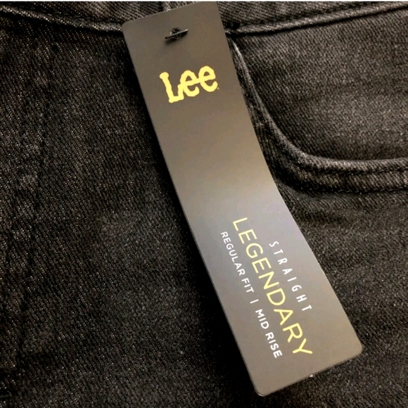 Lee Women's Legendary Regular Fit Straight Leg Mid Rise Jeans - Picture 5 of 5